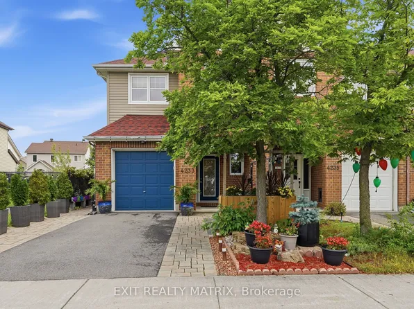 4233 Kelly Farm Dr, Ottawa, ON K1T 0A5