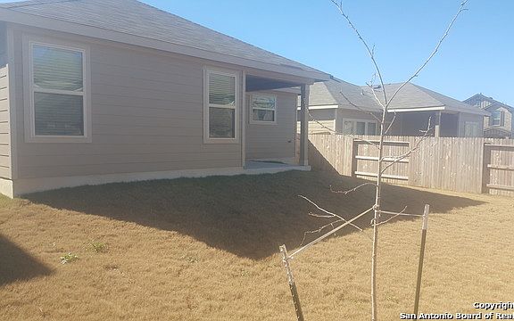 2nd image of 707 Pelican Bch