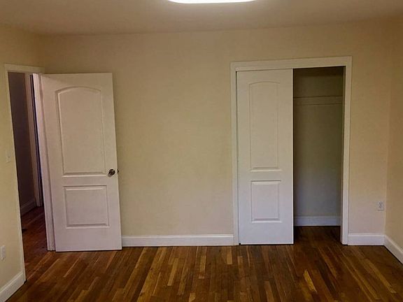 5th image of 3220 Bruner Ave