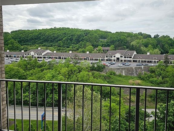 2nd image of 2160 Greentree Rd APT 606W
