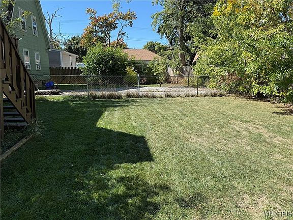 5th image of 2210 Weston Ave