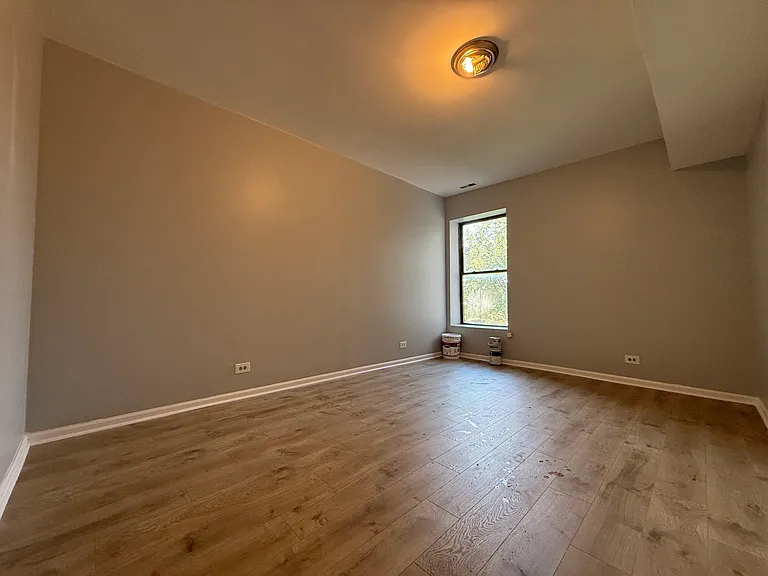 5715 S Indiana Ave #3N — Photo 8