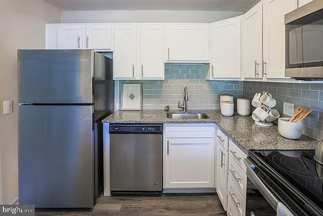 102 Idlewild Rd #3D — Photo 9