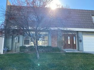 3359 Knollwood Ct, Las Vegas, NV 89121