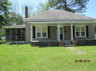 297 Palmer St SW, Pelham, GA 31779