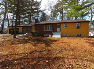 102 Cynthia Dr, North Kingstown, RI 02852