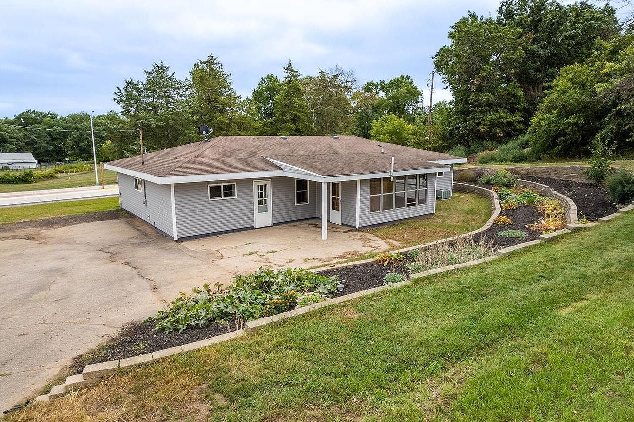 S3125 Highway 136, Reedsburg, WI 53959 MLS 1963572 Zillow