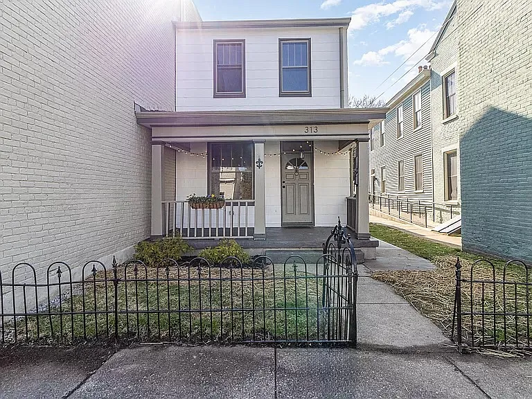 1 bed, 735 sqft, $1,500 — Photo 2