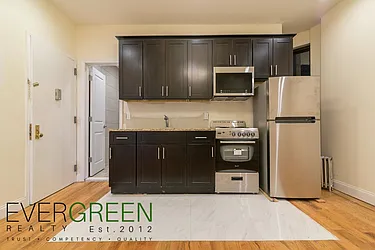 Rented by Evergreen Apartments BK
