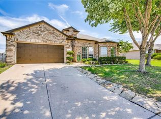 1426 Fairfield Dr, Forney, TX 75126