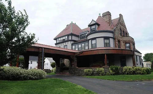 3 Hackett Cir W #9 Photo 1