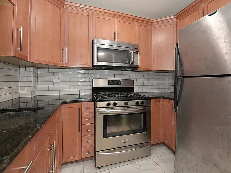 1 bed, 1.0 bath, $1,541 — Photo 2