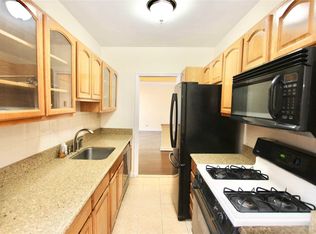 8451 Beverly Rd APT 4E, Jamaica, NY