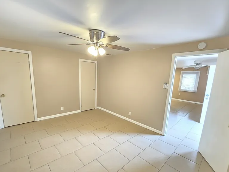 1007 N Scovel St — Photo 9