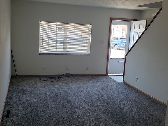 2nd image of 316 Washington St APT 4