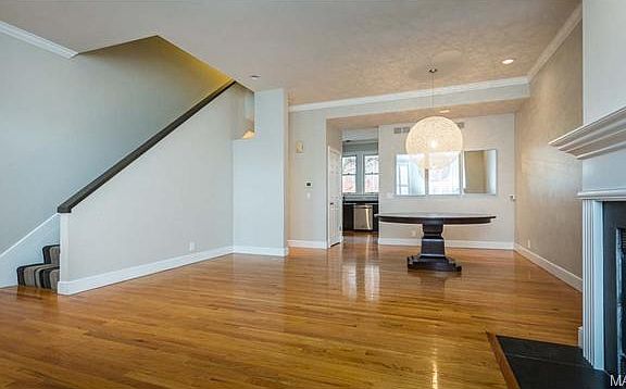 2nd image of 5256 Waterman Blvd