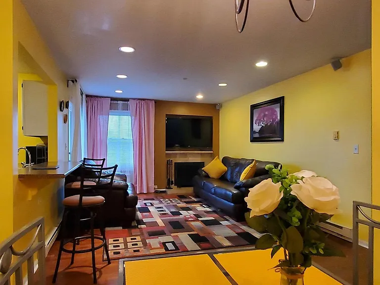 1353 Cunat Ct #2B — Photo 9