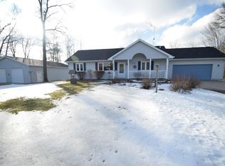 1699 N Nine Mile Rd, Sanford, MI 48657