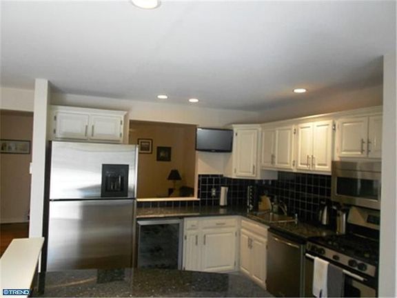 5th image of 1309 N Rodney St #A
