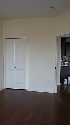 Rented by Celine Moradof-Nazarian, LREB | media 12