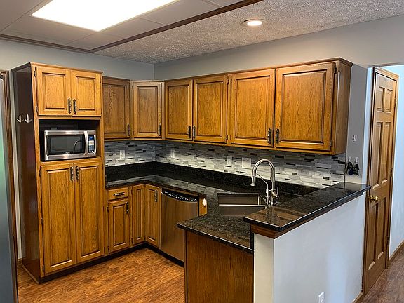 2nd image of 6805 Juliet Dr