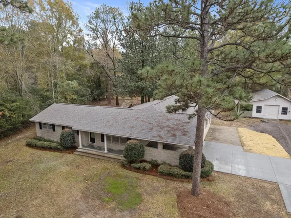 400 Maple Dr, Petal, MS 39465