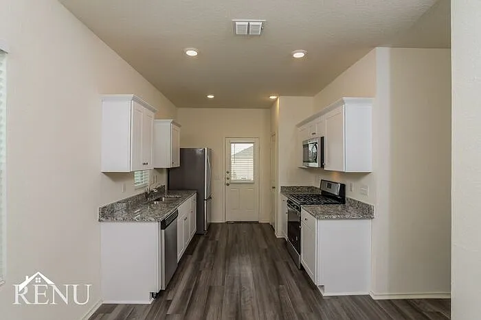 5223 Dawn Break St — Photo 5