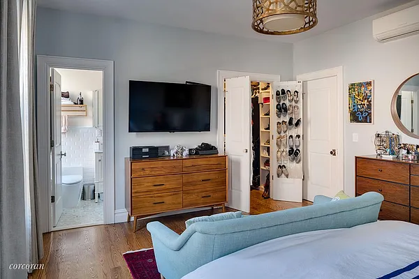 Rented by Corcoran | media 18