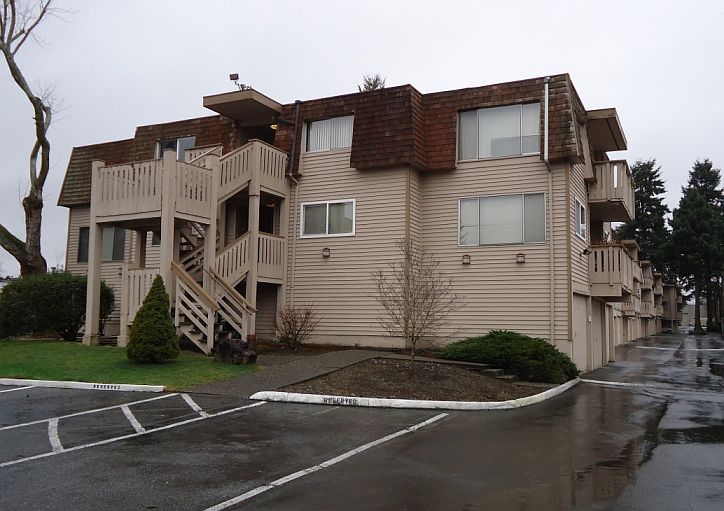 1st image of 7217 NE 175th St Unit 216