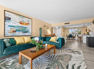 413 Augusta Blvd APT 302, Naples, FL 34113