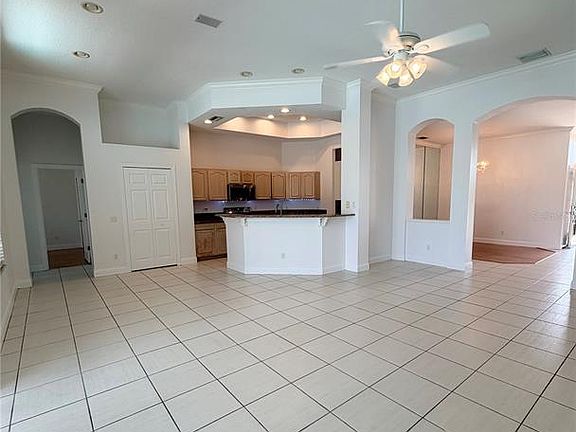 4th image of 442 Knight Dr