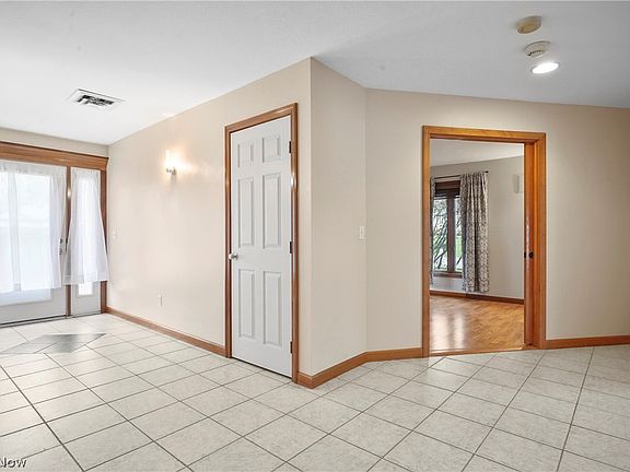3rd image of 17819 Whisper Ln