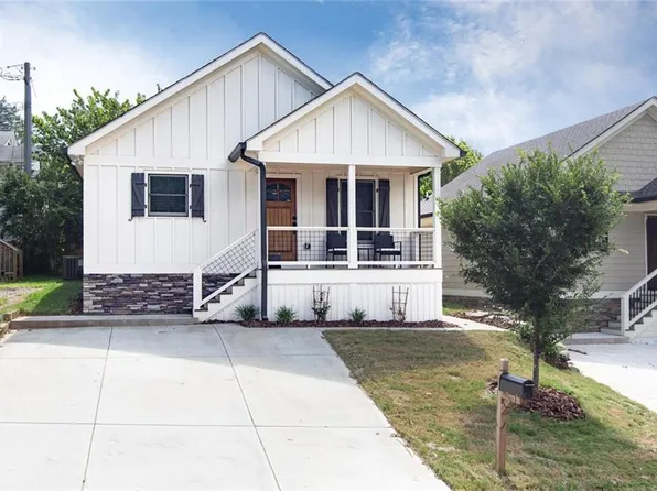 110 Stripling St, Ball Ground, GA 30107