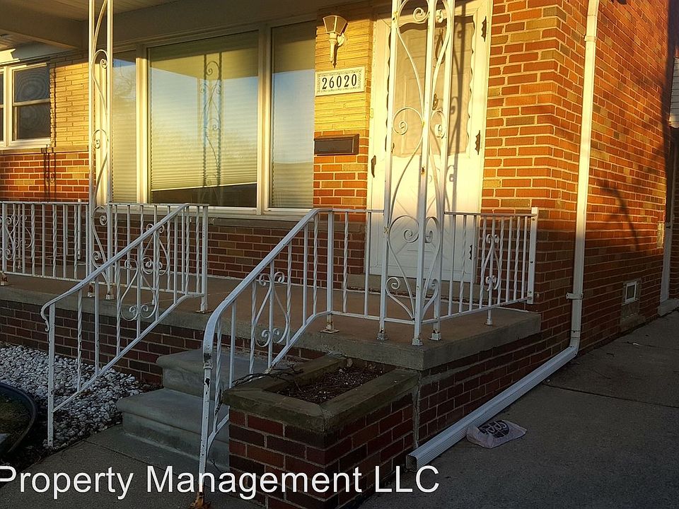 1st image of 26020 Groveland St