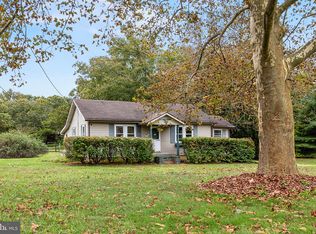 733 W Forest Grove Rd, Vineland, NJ 08360