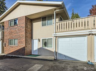 20632 76th Ave W APT 17, Edmonds, WA 98026