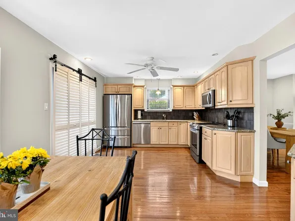 709 Kings Croft, Cherry Hill, NJ 08034