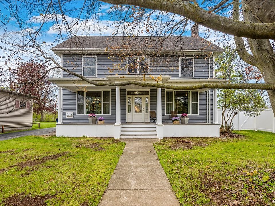 1st image of 78 Seneca Ave