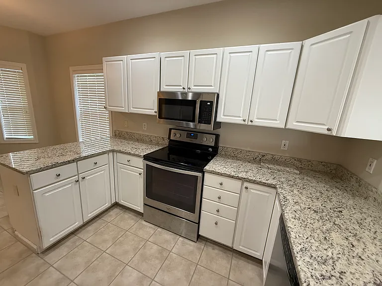 1365 Honey Locust Ct — Photo 8
