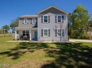 689 Morris Landing Rd, Holly Ridge, NC 28445