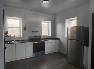 97 Maple St #3E, Holyoke, MA 01040