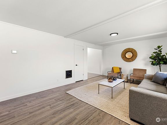 3rd image of 15912 NE 137th Avenue