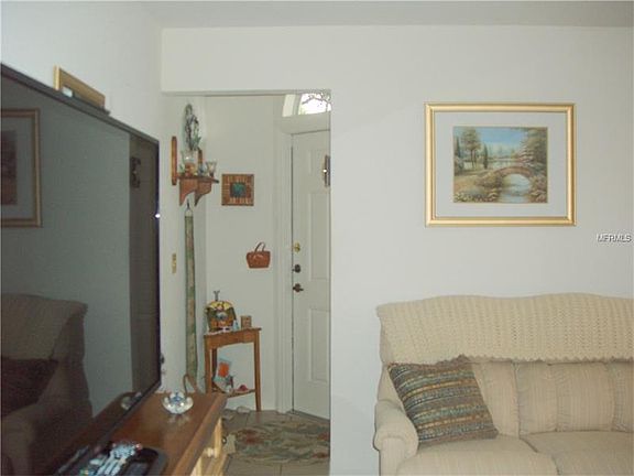 2nd image of 1617 Columbia Arms Cir Unit 154