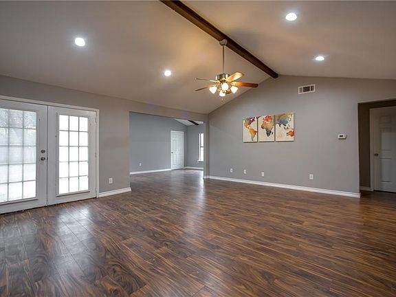 4th image of 317 Rollingridge Ln