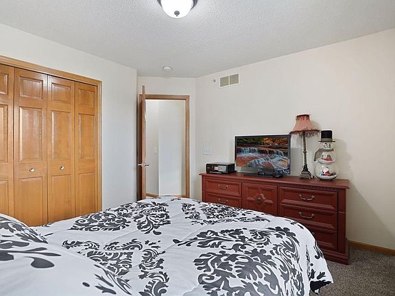 4th image of 11767 Emery Village Dr N #1201