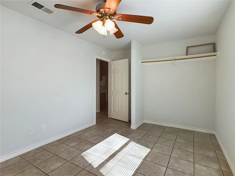 1906 Finfeather Rd #D — Photo 25