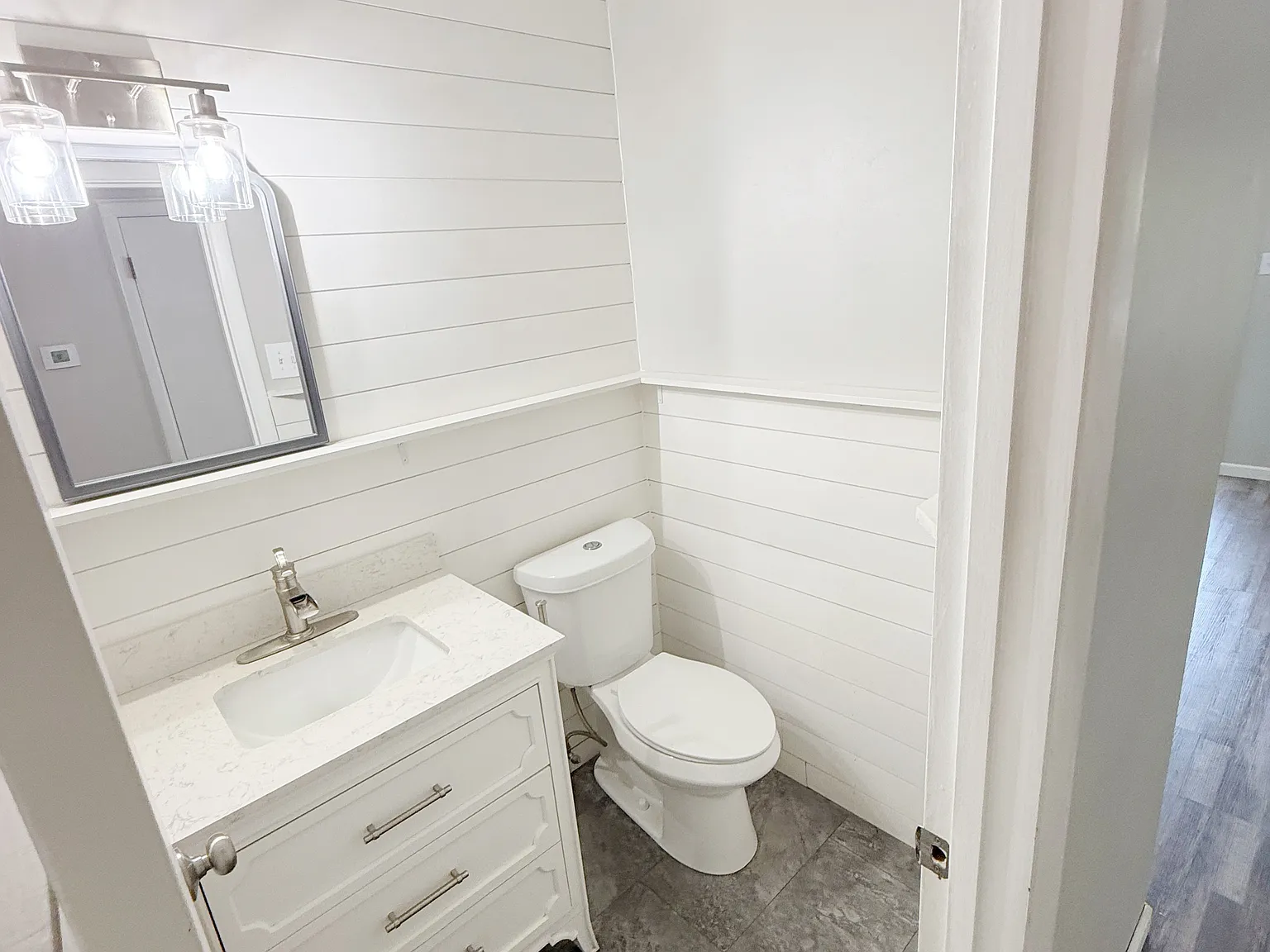 2 bed, 1.5 bath, 1320 sqft, $1,695 — Photo 3