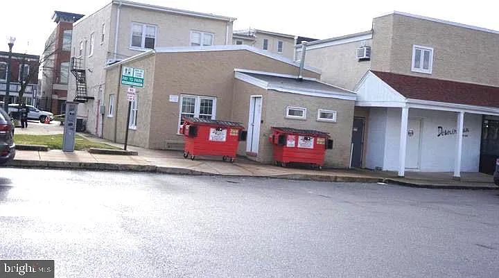 2 bed, 1000 sqft, $1,750 — Photo 3