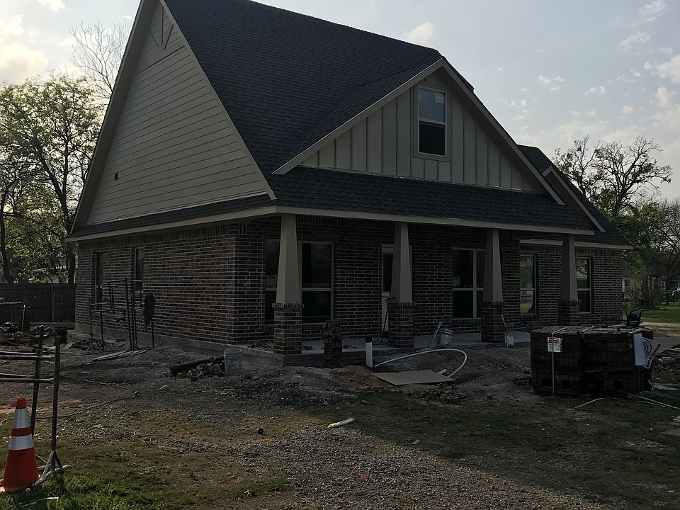 302 N. Main Dr. Van Alstyne