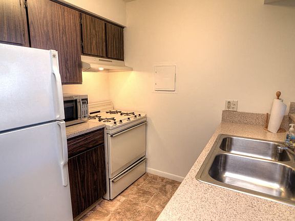 Fully-Equipped Kitchen